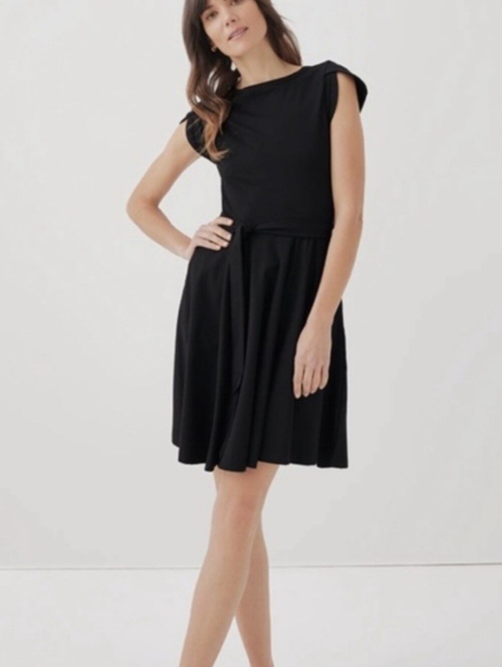 NWT Pact Organic Cotton Fit & Flare Petal Sleeve Dress Black Pockets Large - Picture 2 of 10